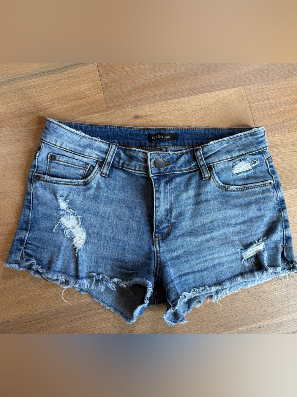 STS Blue Distressed Denim Cutoff Shorts Light Wash Size 26